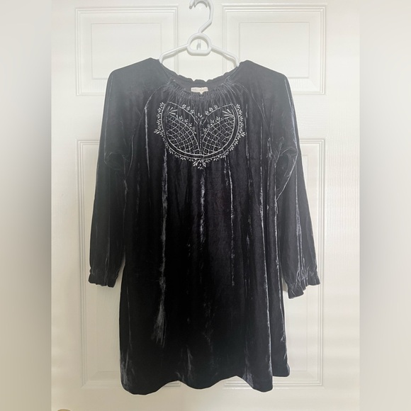 Zara Girls Charcoal Velour Dress with Embroidered Detail Size 11/12 - Picture 1 of 10